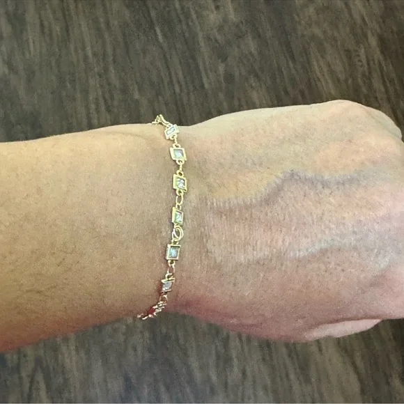 Anthropologie Gold Bracelet Set with Shell Charm - Picture 3 of 11